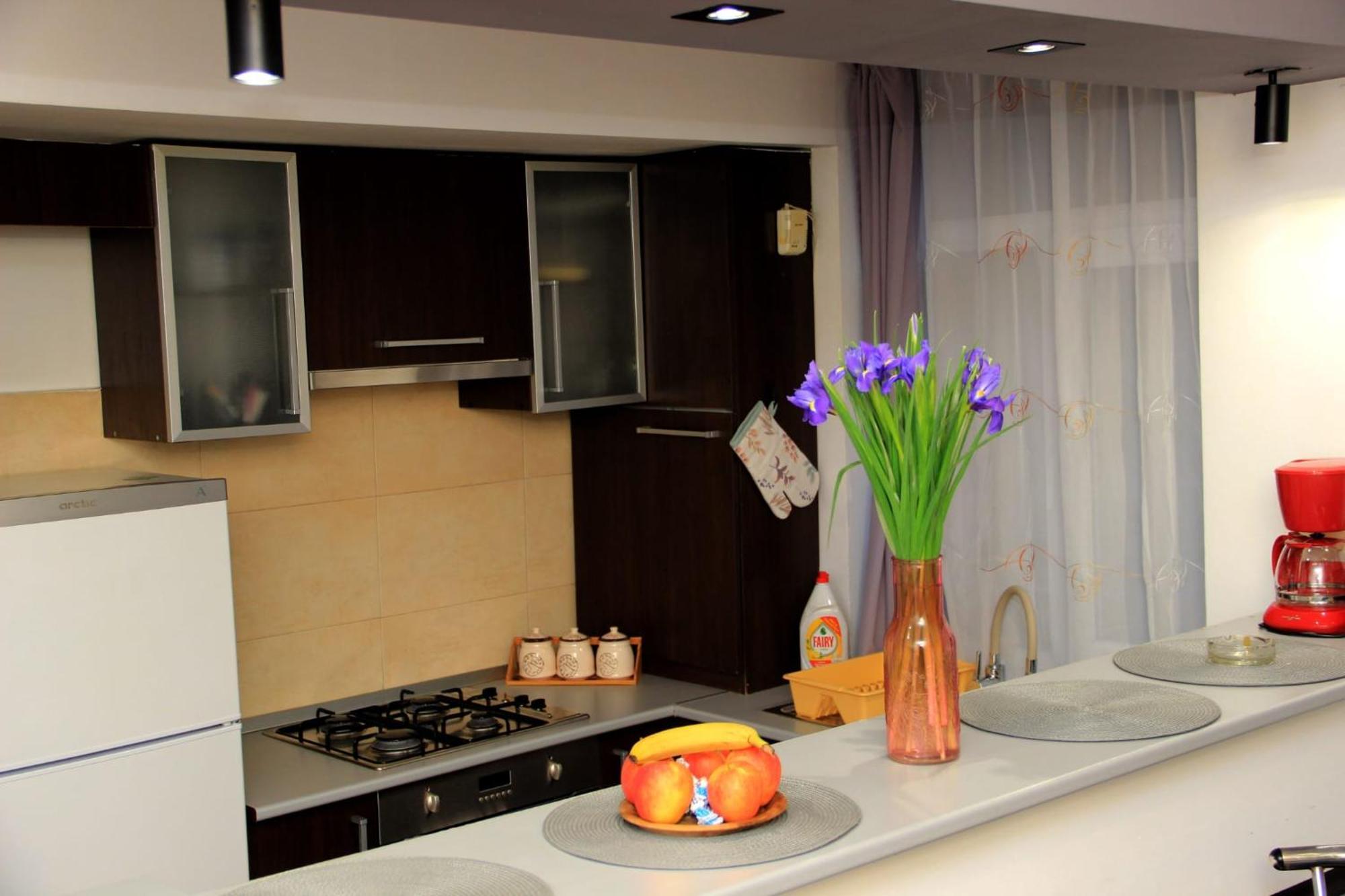 John Residence Apartment Brasov With Parking Option エクステリア 写真